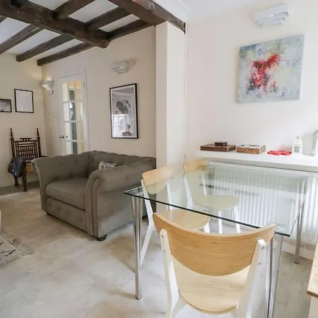 The Old Stables - Pet-Friendly Stay Near Ruthin Castle With Parking Esterno foto