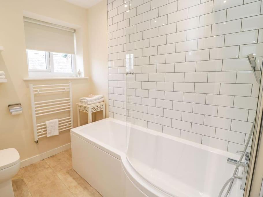 Holiday home The Old Stables - Pet-friendly Near Castle With Parking Ruthin