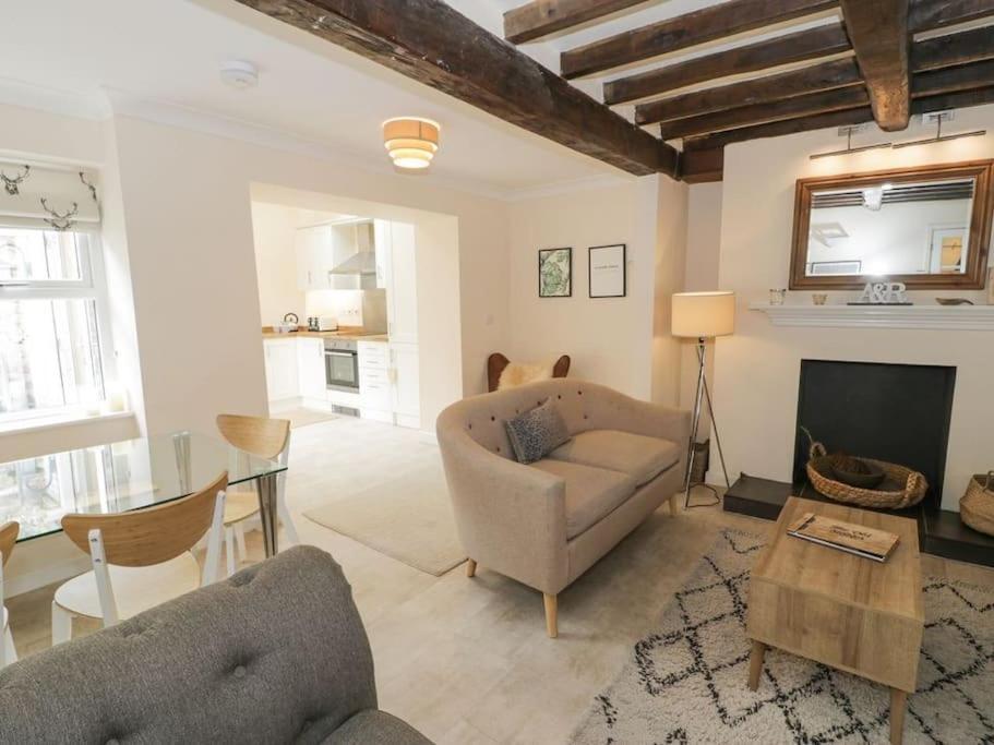 Holiday home The Old Stables - Pet-friendly Near Castle With Parking Ruthin